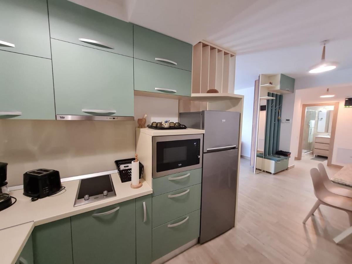 Matteo 2 Apartments: Marina Surf Residence with Sea Views Navodari Exterior photo